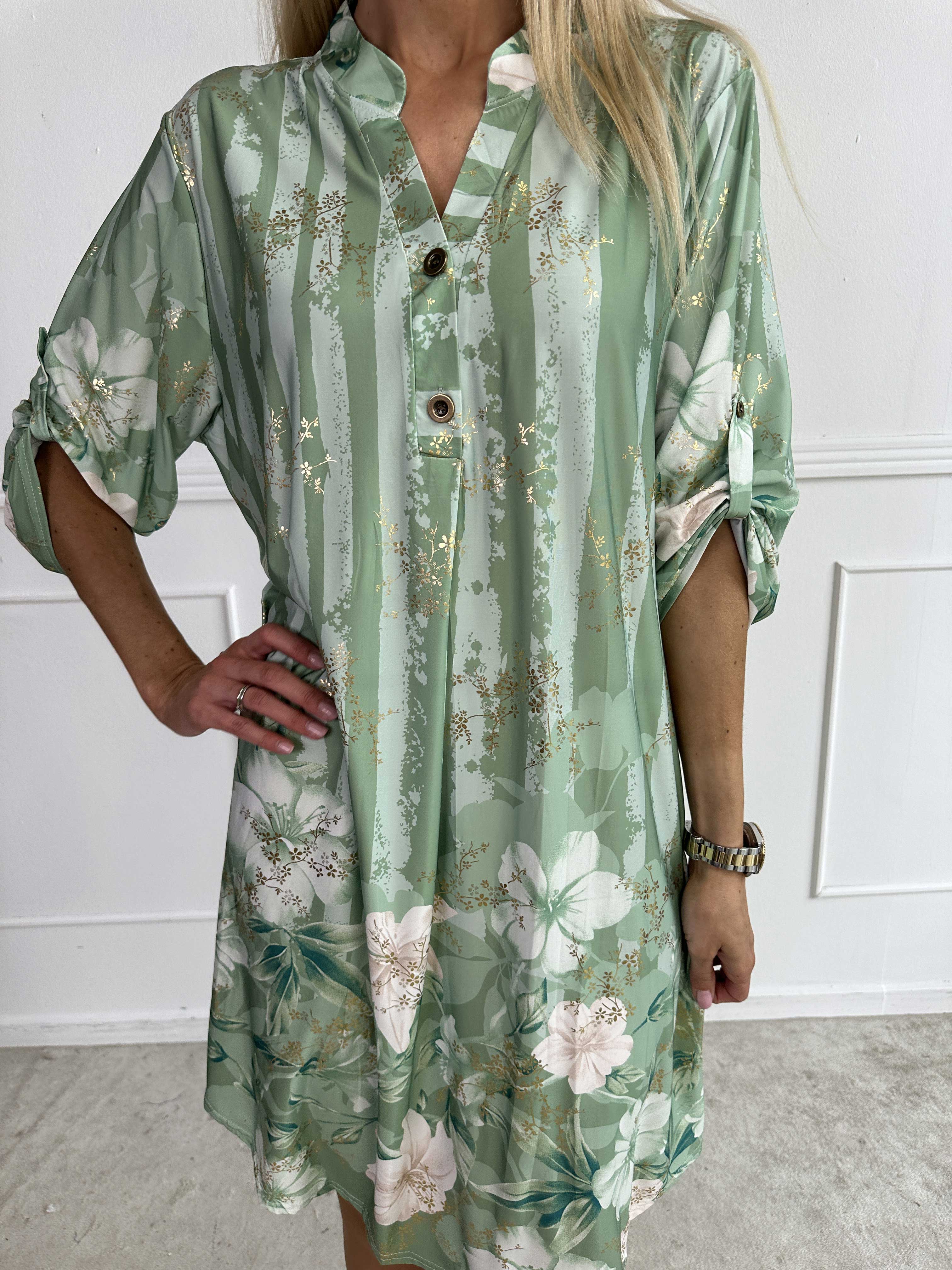 Ebba Floral Stripe Long - Elastisk blommig klänning med gulddetaljer